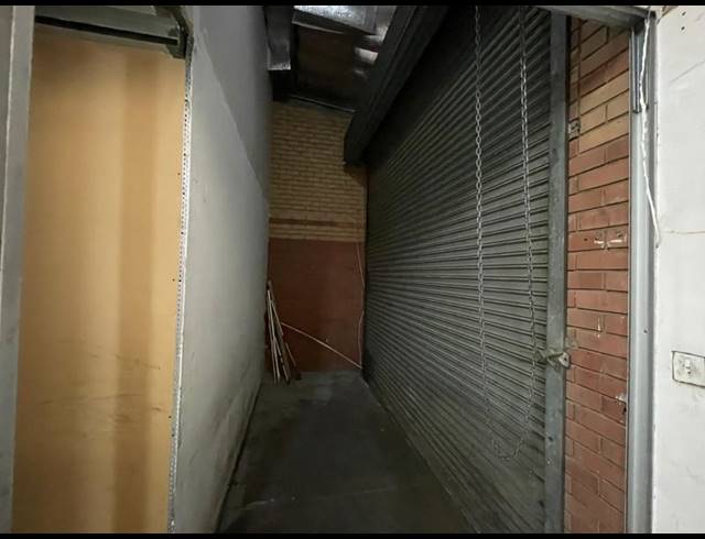 INDUSTRIAL PROPERTY TO RENT IN HENNOPSPARK